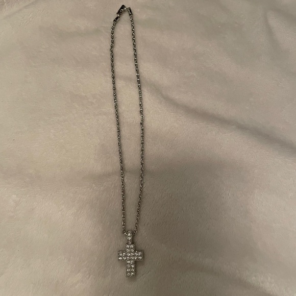 Beautiful Swarovski thick cross necklace - Picture 2 of 10